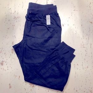 ⭐️GAP- Jogger Style Navy Blue Pants